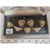 Image 2 : 1950's Richelieu 3 piece necklace and earring set in original box