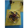 Image 3 : 2 brooches and screw back earrings