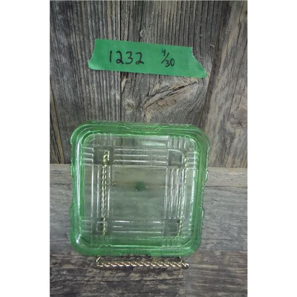 green refrigerator dish lid