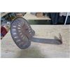 Image 3 : Antique Iron Tractor Seat