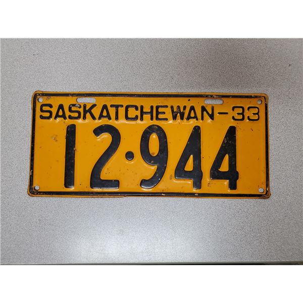 1933 Saskatchewan license plate
