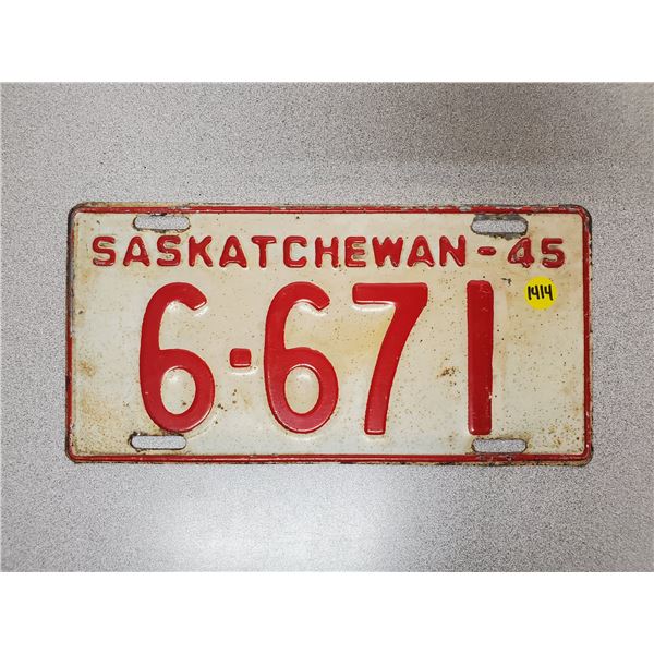 1945 Saskatchewan license plate