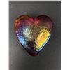 Image 3 : Lot of 2 Robert Held Iridescent Glass Heart Paperweight - Flat Cranberry Signed RHAG - Puffy Heart U