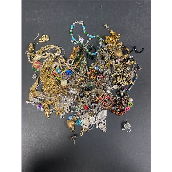 Small Bag of Mixed Costume Jewellery