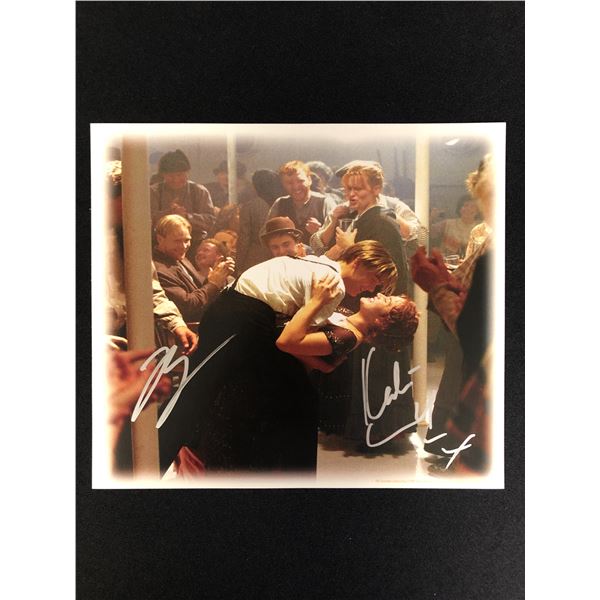 LEONARDO DICAPRIO AND KATE WINSLET SIGNED TITANIC PHOTO (RA COA)