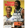 Image 1 : Wayne Gretzky & Magic Johnson Signed Sports Illustrated Magazine (PSA)
