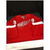 Image 4 : GORDIE HOWE SIGNED RED WINGS JERSEY INSCRIBED "MR. HOCKEY"