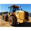 Image 2 : 2019 JOHN DEERE 524L Wheel Loader