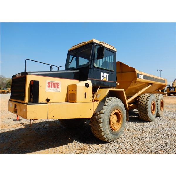 1998 CAT D250E Articulated Truck