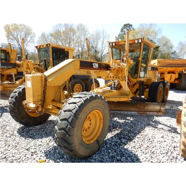 1996 CAT 12H Motor Grader