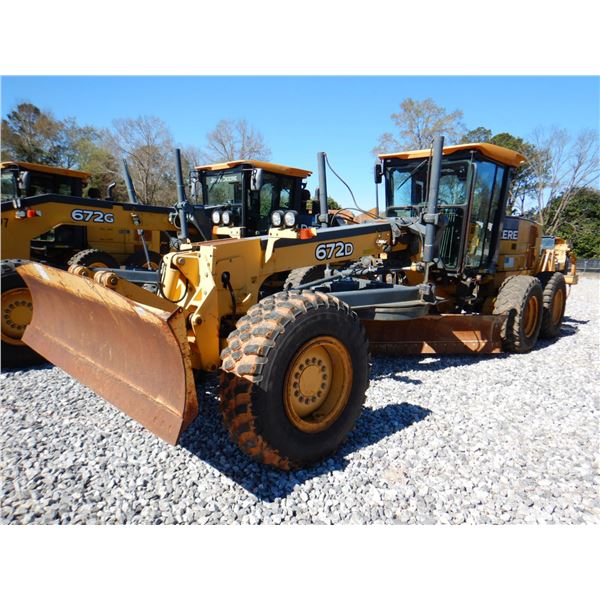 2005 JOHN DEERE 672D Motor Grader