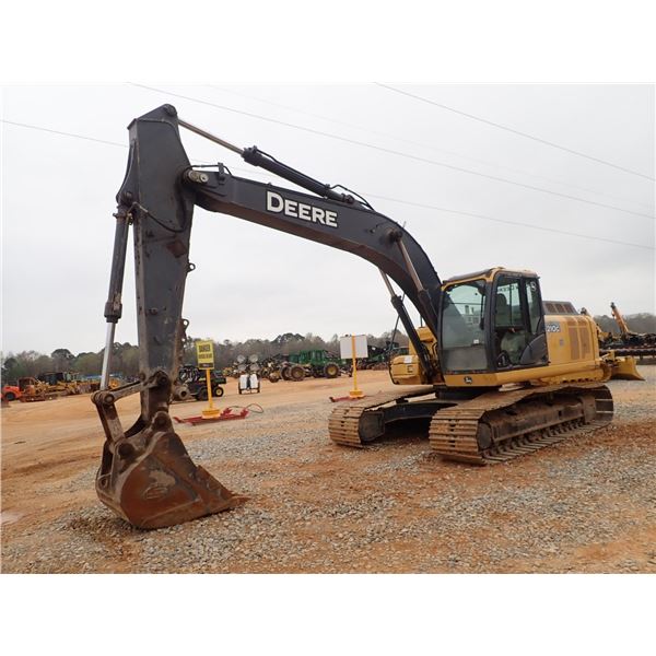 2015 JOHN DEERE 210G LC Excavator