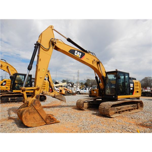 2017 CAT 320FL Excavator