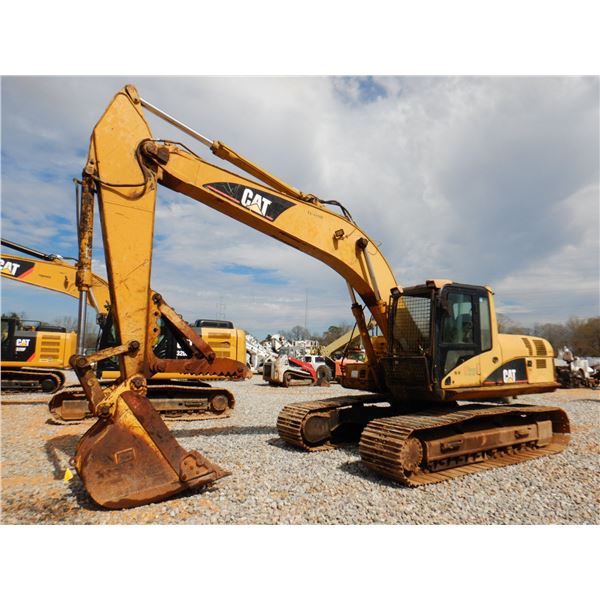 2005 CAT 320CL Excavator