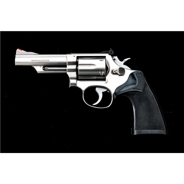 Smith & Wesson Model 66 Combat Magnum Double Action Revolver