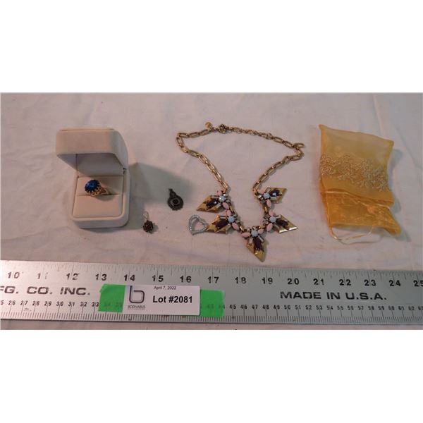 Lot of costume jewelry