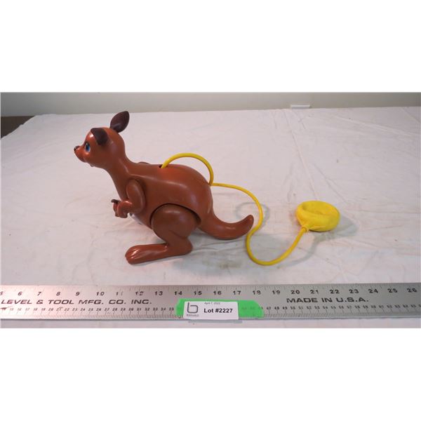 Fisher Price kangaroo (works)