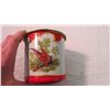 Image 2 : Vintage tin - 5" tall