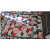 Image 3 : Hand made quilt - 77x82