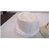 Image 2 : (2) Vintage ladies hats
