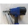 Image 4 : CH air nailer - for 2.5" nails