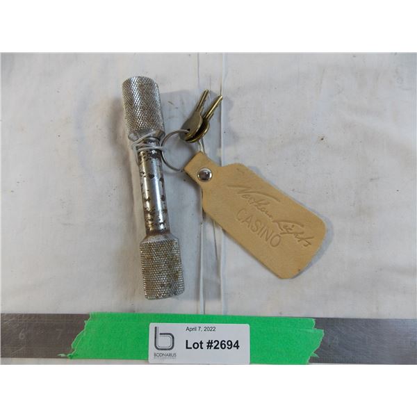 locking tool with key