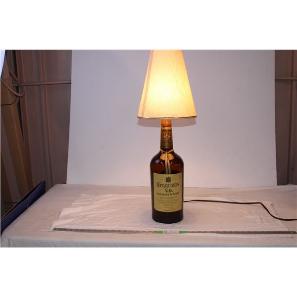 *Seagram’s V.O. Canadian Whisky Lamp (working)