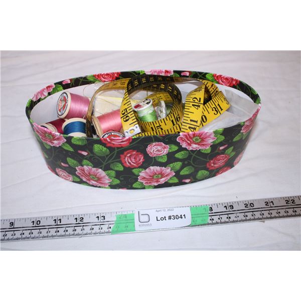 Box with threads and sewing items