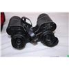 Image 3 : Binoculars with case