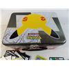 Image 5 : Pokemon lunch box with pokemon cards inside