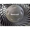 Image 2 : Honeywell 3 speed fan