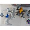 Image 3 : Lego + Bionicles in plastic tub