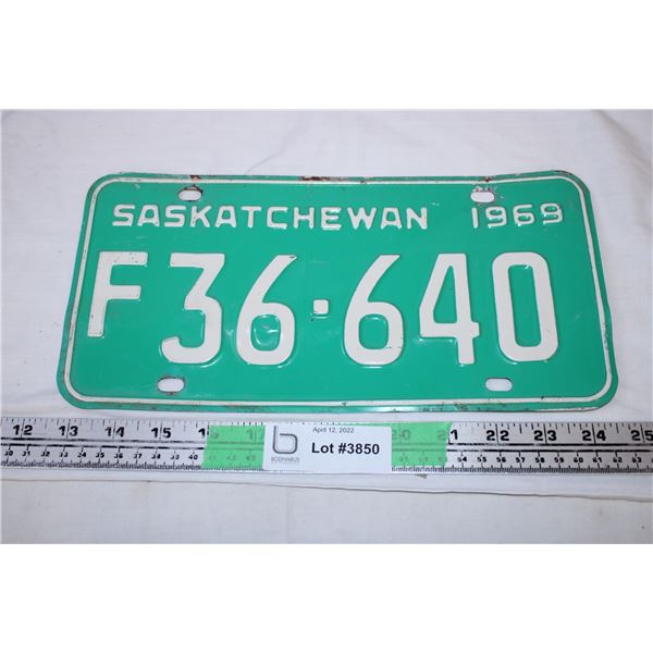 Saskatchewan 1969 License Plate