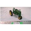 Image 4 : ERTL John Deere tractor 1:16 (no box)