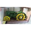 Image 2 : John Deere model BR 1935 tractor 1:16 (in box)