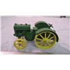 Image 2 : John Deere tractor on steel wheels - 6" long