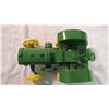 Image 3 : John Deere tractor on steel wheels - 6" long