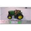 Image 2 : John Deere tractor ERTL - 7" long