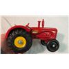 Image 3 : Lincoln 44 Massey-Harris Flared Fender tractor