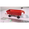 Image 3 : Orange Wagon - 10" total length