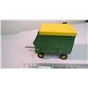 Image 3 : ERTL John Deere Silage Wagon - 12" total length