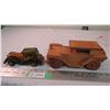 Image 1 : (2) wooden cars