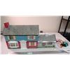 Image 1 : Tin Play house with accessories - 30" long