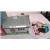 Image 3 : Tin Play house with accessories - 30" long