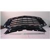 Image 5 : Chevrolet garage wall hanger plastic grill - 44" long