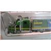 Image 3 : John Deere 5,000,000 Engine freightliner classic 1:64 NIB
