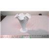 Image 1 : 8" Milk Glass Hobnail vase
