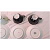 Image 7 : (4) Cup + saucers (3 are occupied japan)