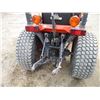 Image 8 : Kubota B2100HD with LA302 loader + hydrostatic 4WD 540+2500PTO Diesel turf tires (working good) with