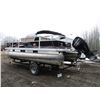 Image 1 : 2015 Bass Buggy 18ft Suntracker Pontoon Boat - 2 live wells, tarp, fish finder, trailer, 40hp  m